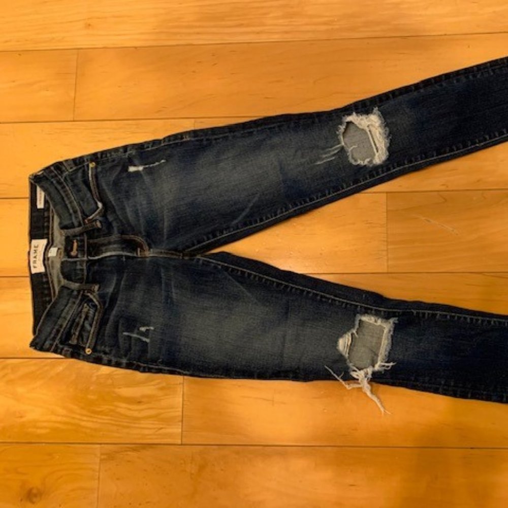 Frame Deinim Distressed Jeans